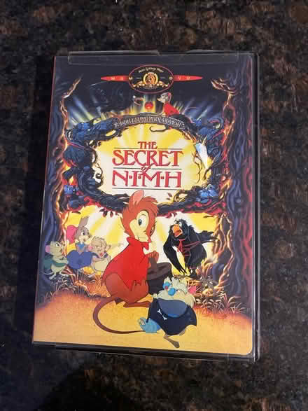 Photo of free DVD and towel (Montebello) #1