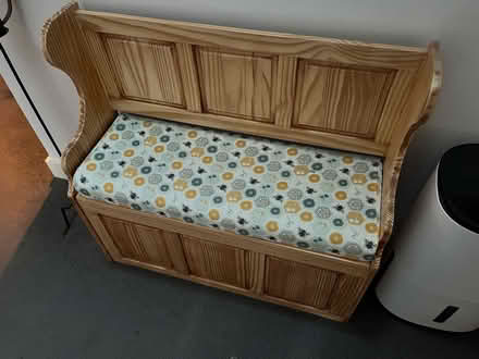 Photo of free Small storage bench (Cookham Dean, SL6) #1