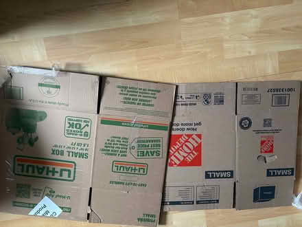 Photo of Moving & banker boxes -note (L5L 5P5) #1