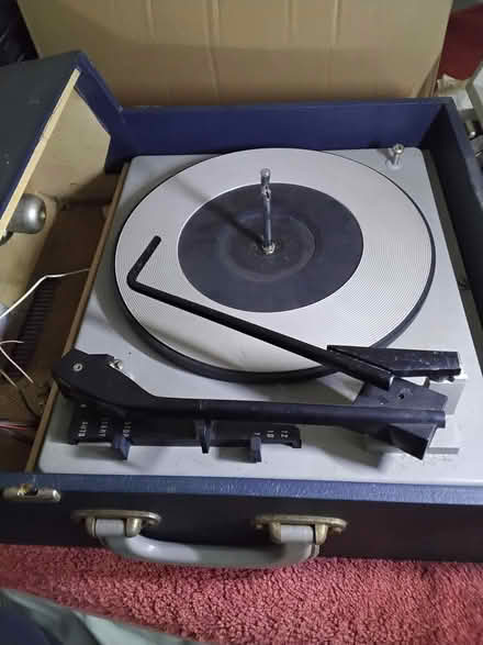 Photo of free Portadine Record Player (Redbourn AL3) #4
