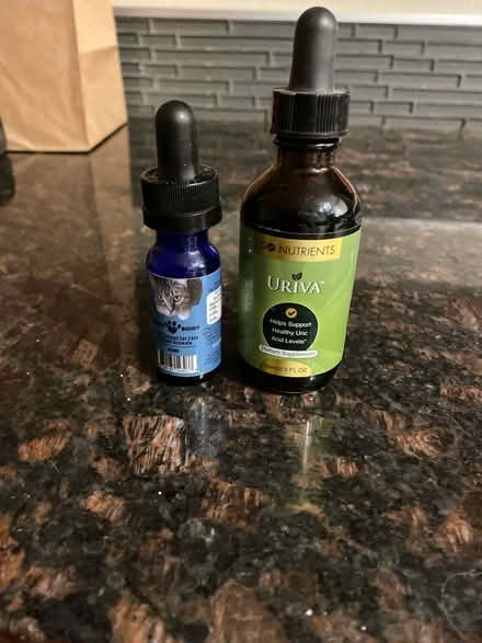 Photo of free Uriva and hemp for cats (Montebello) #1