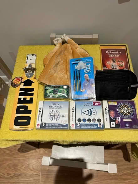 Photo of free Miscellaneous items (Morden SM4 6NG) #1