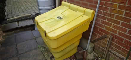 Photo of free Salt/Grit bin (Clanfield) #1