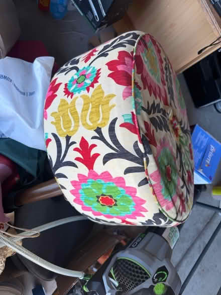 Photo of free Target patterned ottoman (San Jose) #1