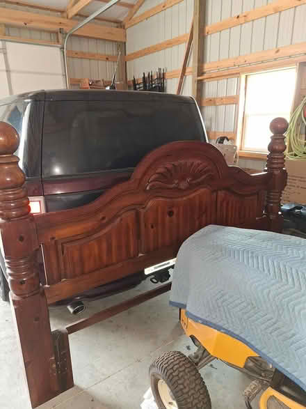 Photo of free Head board king size (Cavecity) #1