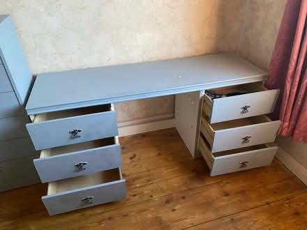 Photo of free Dressing table (Englefield Green TW20) #2