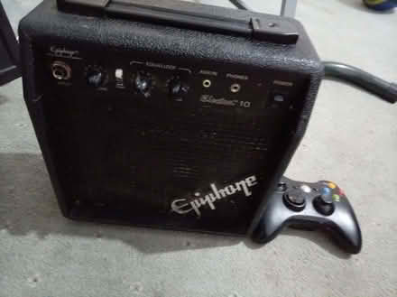 Photo of free Guitar amp and wireless x box controller (Highbury N5) #1