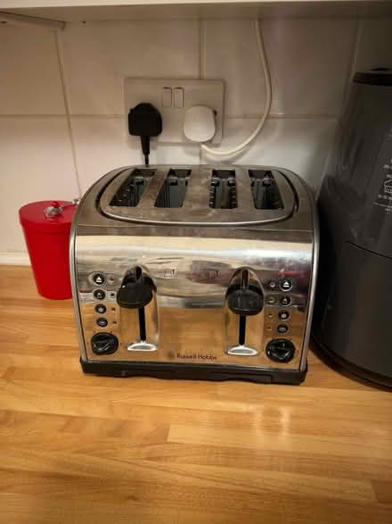 Photo of free Toaster and kettle (Harringay N4) #1