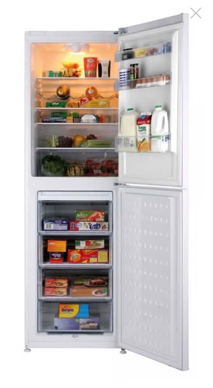 Photo of free 50/50 Fridge Freezer (Chester CH4) #2