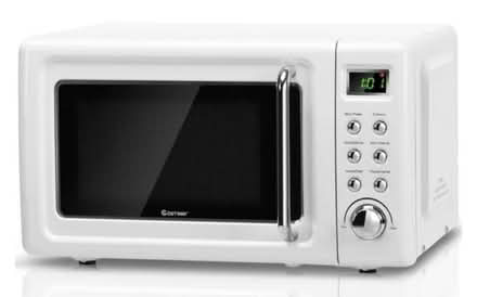 Photo of Microwave oven (Britannia) #1