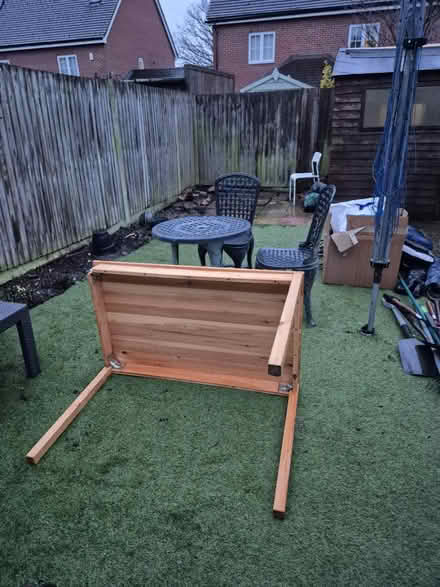 Photo of free Table and 4 chairs (Sandhurst Gu478dx) #2