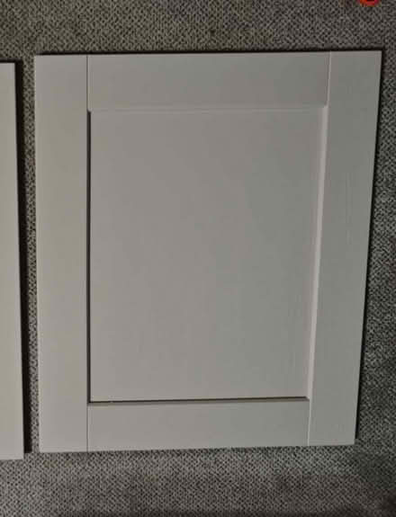 Photo of Old kitchen cabinet shaker door (Newbold S41) #1