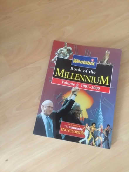 Photo of free History book 1901-2000 (B62 near Blackheath) #1