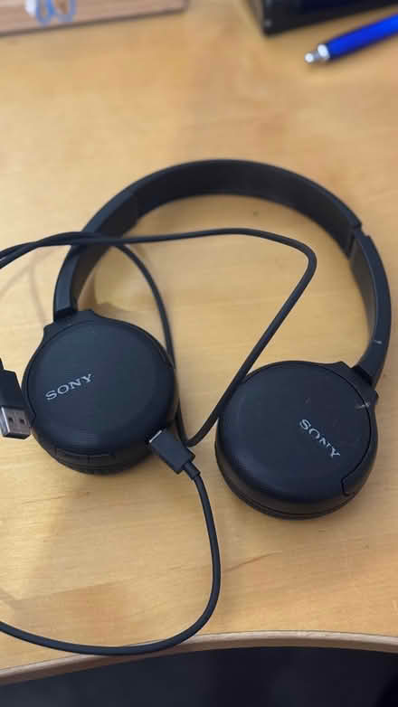 Photo of free Sony headphones (Witney OX28 Deer Park) #1