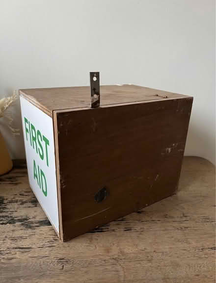 Photo of free Old wooden first aid box (Bromsgrove B61) #4