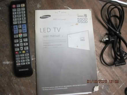 Photo of free 32" Samsung LED TV (Bolton, CT) #3