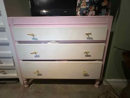 Photo of free Chest of drawers (Town End Farm SR5) #1
