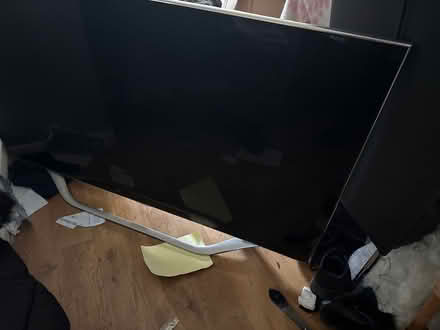Photo of free Samsung 55inch smart TV (Farnborough) #1