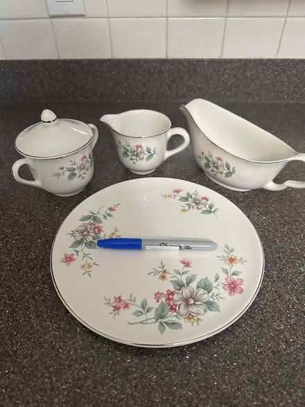 Photo of free Cake plate and matching pieces (West Medford) #1