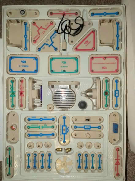 Photo of free Toy circuit set (Home PO15) #1