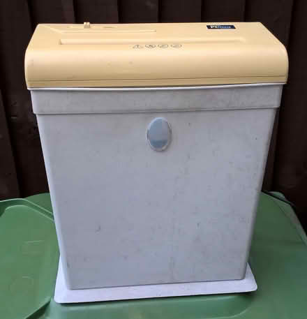 Photo of free Shredder (Hoddesdon EN11) #1
