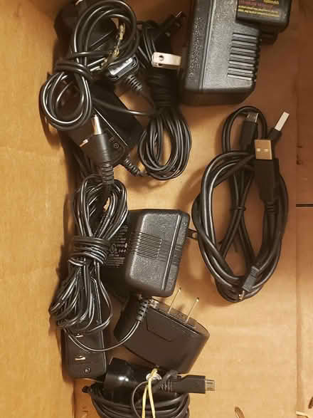 Photo of free Electronics Grab-Box - Misc. Items (Lewisdale Rd, Clarksburg, MD) #4