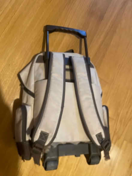 Photo of free Kids backpack/ suitcase (Angel EC1V) #2