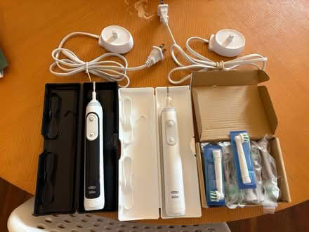 Photo of free Mechanical Tooth brush set (Roxbury) #1