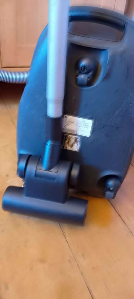 Photo of free AEG vx6 X force vacuum cleaner (IP4) #2