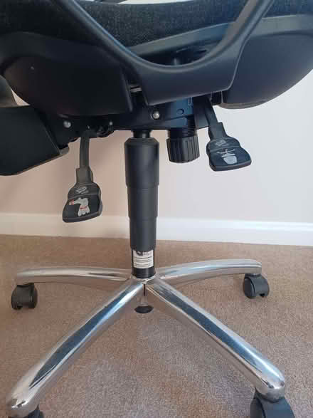 Photo of free Office chair (Chiseldon SN4) #4