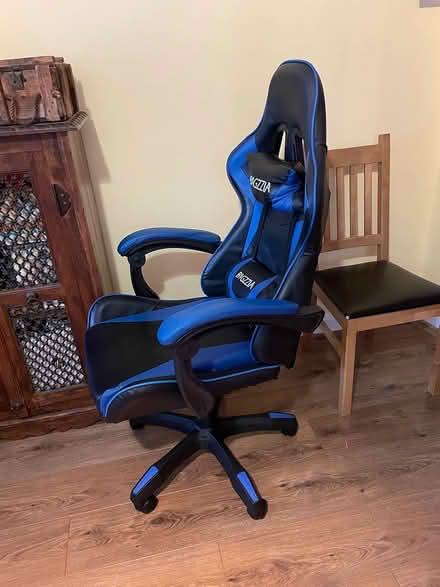 Photo of free Gaming chair (Sawbridgeworth) #2