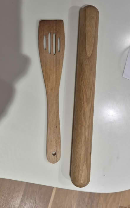 Photo of free Rolling pin and wooden spatula (Cambridge CB1 (coleridge)) #1