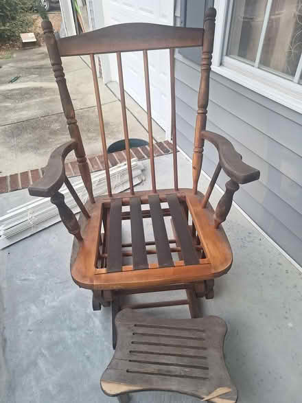 Photo of free Rocking Chair (Holly Springs, on Fuquay side) #1