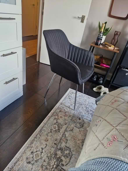 Photo of free Black cushy chair (Islington N1) #3
