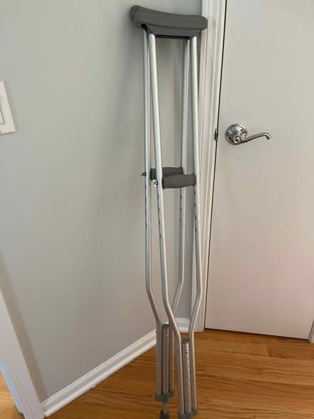 Photo of free Crutches 5’10 to 6’6 (Fort Sheridan) #1