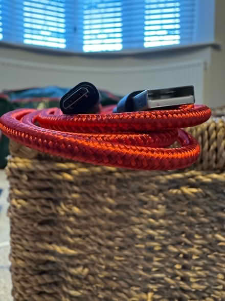 Photo of free 3m red USB to USB-C cable (Pooley Green TW20) #2
