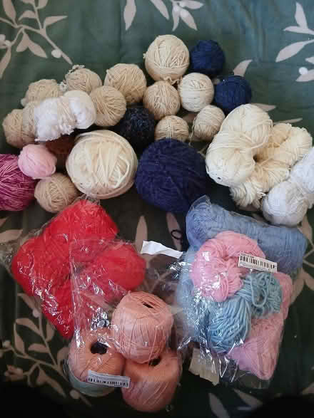 Photo of free Yahrn and wood (MK41) #2