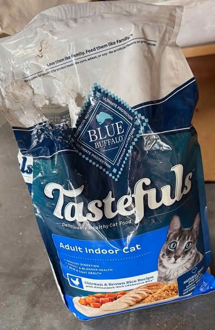 Photo of free Dry cat food (Downtown Sunnyvale) #1