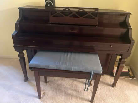 Photo of free Upright piano (Damascus,MD) #4
