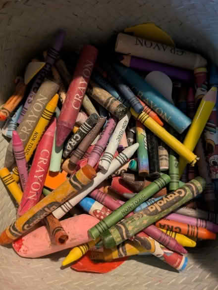 Photo of free Crayons (Fry’s Hill OX4) #1