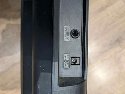 Photo of free Yamaha YPT-210 Keyboard with Kinsman Stand (Chapel Allerton LS7) #4