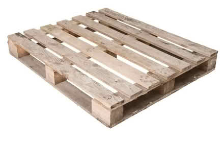 Photo of small pallet (Cookham SL6) #1