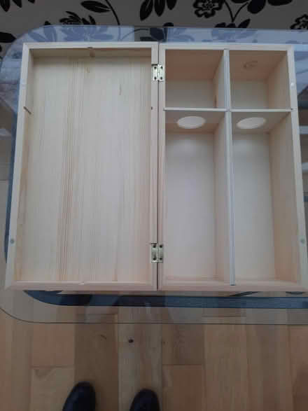 Photo of free Wine box (Solihull B91) #1