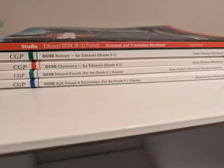 Photo of free GCSE Revision guides and papers (WGC, knightsfield) #3