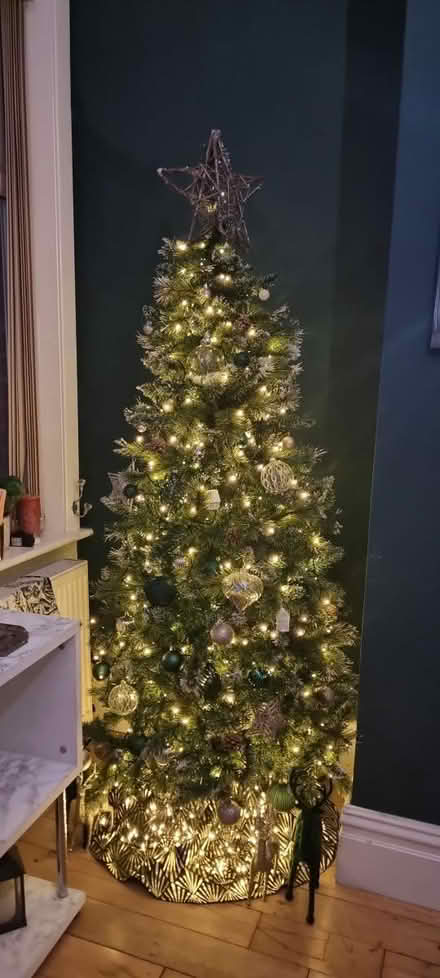Photo of free Christmas tree (M11 clayton) #3
