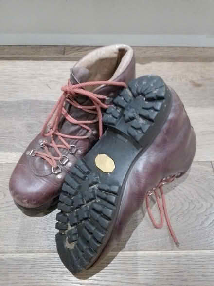 Photo of free Walking boots (Hitchin SG5) #1