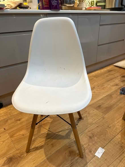 Photo of free Dining chairs (OX1 henwood) #1