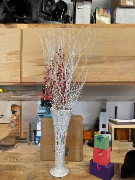 Photo of free Vase + winter branches (NE Vienna) #2