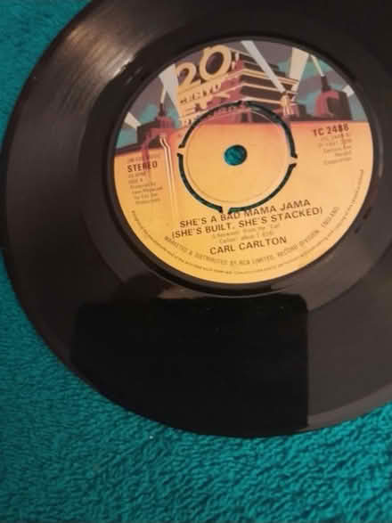 Photo of Vinyl (E10) #1