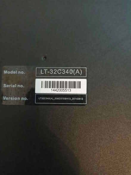 Photo of free LED TV + wall mount holder (Richmond upon Thames TW10) #3